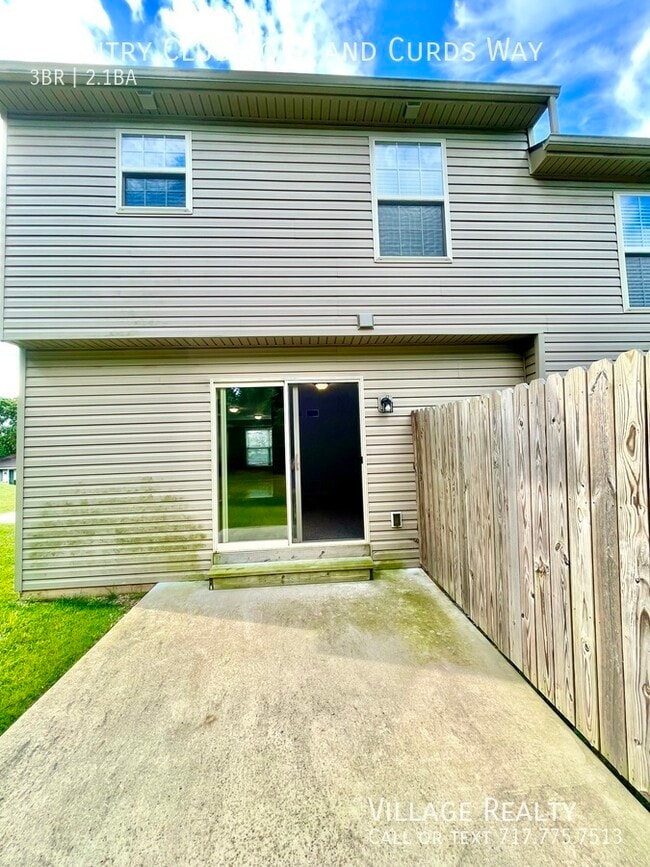 Building Photo - 703 Country Club Rd