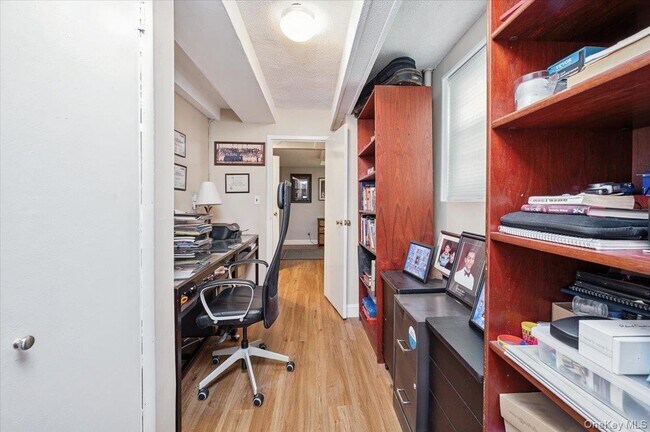 Building Photo - 3 Campus Pl