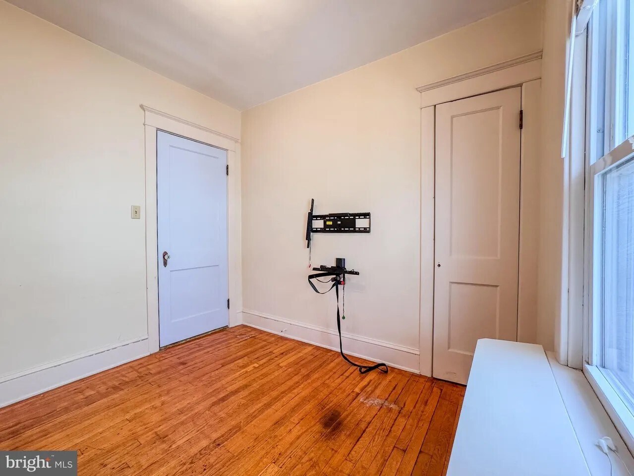 Building Photo - 2203 Fairview Ave