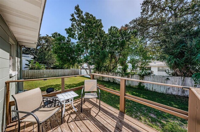 Building Photo - 13556 Bellewood Ave