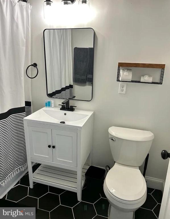 Building Photo - 306 N Carrollton Ave