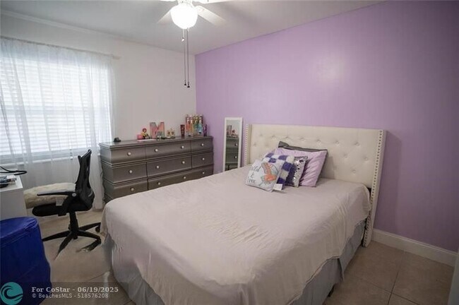 Building Photo - 8421 Lagos De Campo Blvd