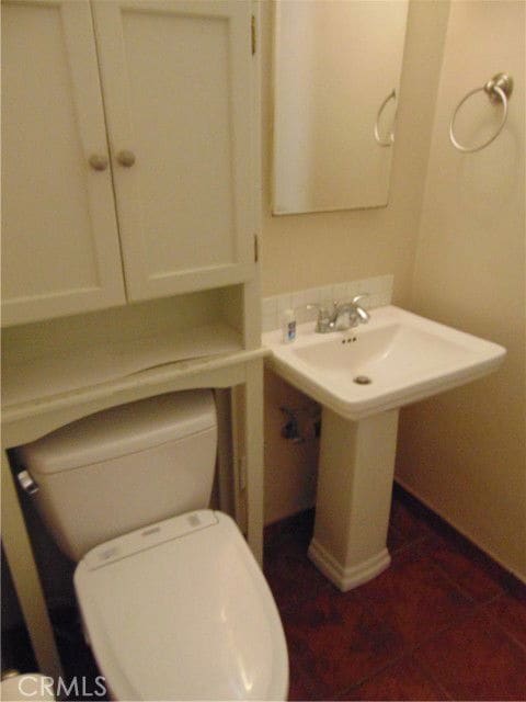 Building Photo - 1401 Kenneth Dr