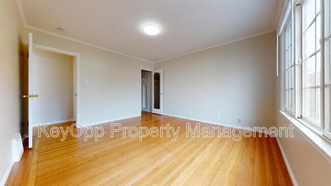 Building Photo - 1782 35th Ave