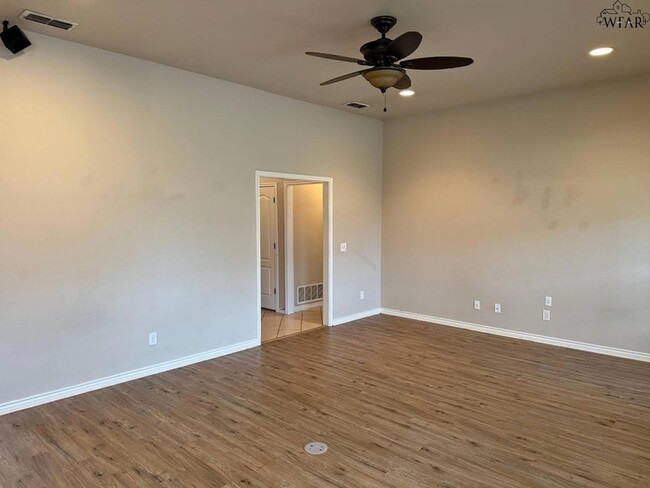 Building Photo - 5037 Cy Young Dr