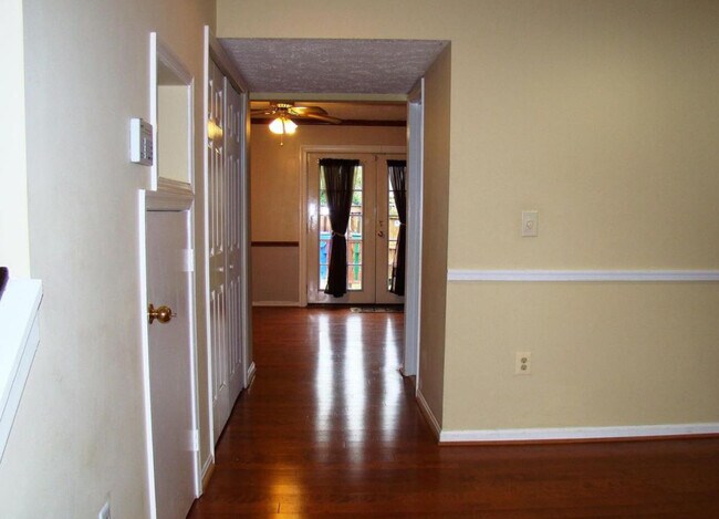 Building Photo - 6141 Sea Lion Pl