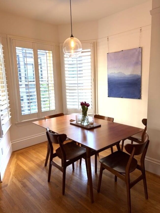 Building Photo - COMING SOON!  Stunning 2 Bedroom, 1 Bath, Washer/Dryer in Unit/ AMSI M. Couture