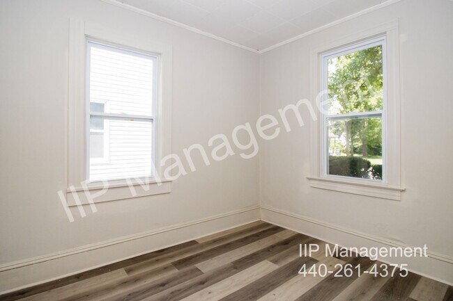 Building Photo - 7501 Berry Ave