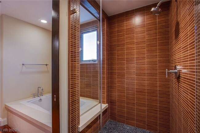 Building Photo - 11441 Allerton Park Dr