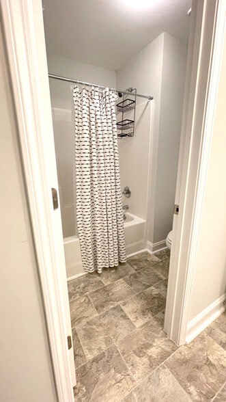 Building Photo - 3778 Glencourse Wy