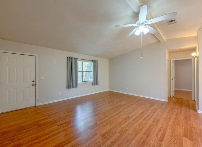 Building Photo - 2254 Tuscavilla Rd