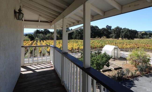 Building Photo - 201 (20300 Arnold)