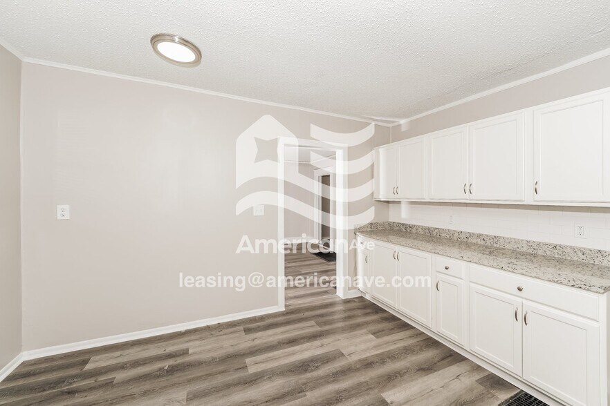 Building Photo - 7228 3rd Ave S