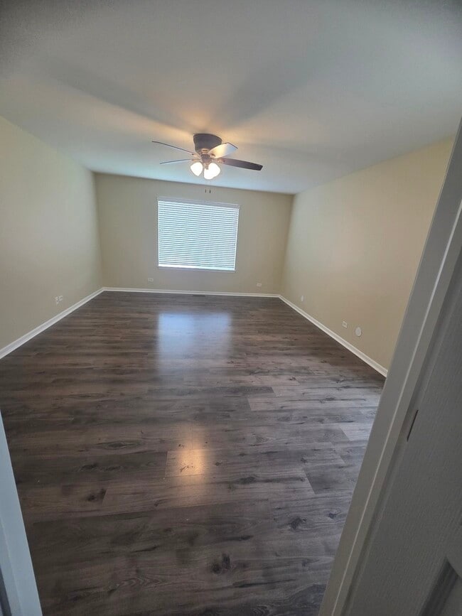 Building Photo - 12546 Kinzie Ln