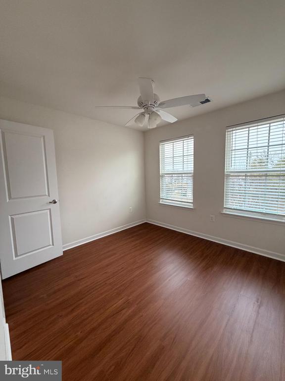 Building Photo - 1124 Oakwood St