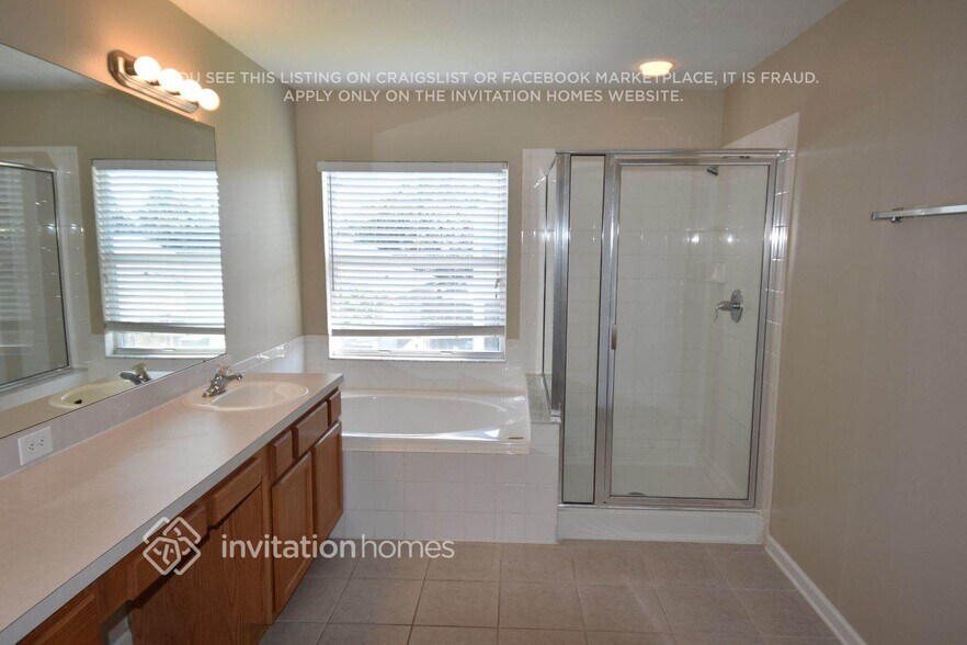 Building Photo - 12405 Cedarfield Dr