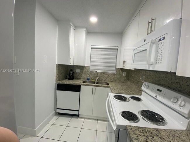 Building Photo - 312 NW 114th Ave