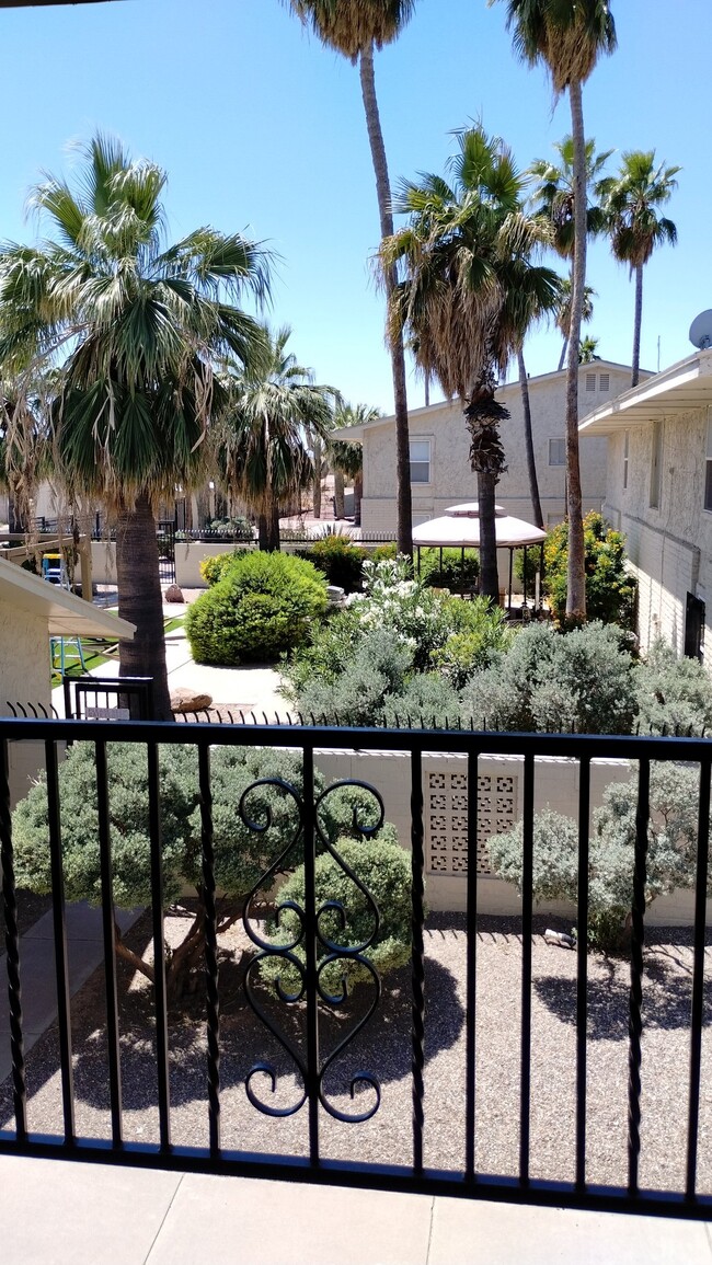 Building Photo - 15551 Sunland Gin Rd