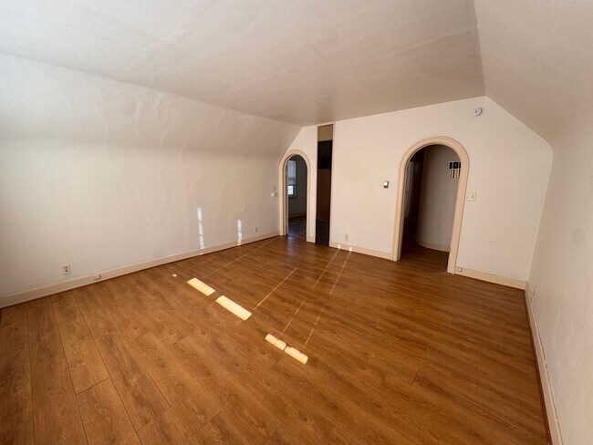 Building Photo - 2722 W Sinto Ave