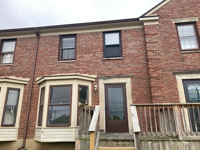 Building Photo - 1356 Huffman Ave