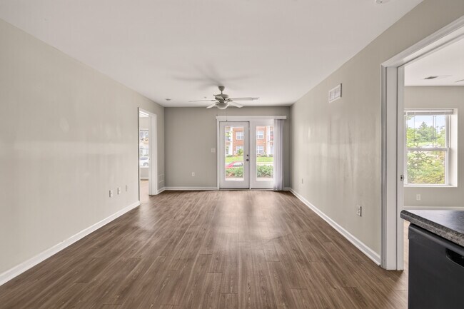 Building Photo - Oakdale Apartments