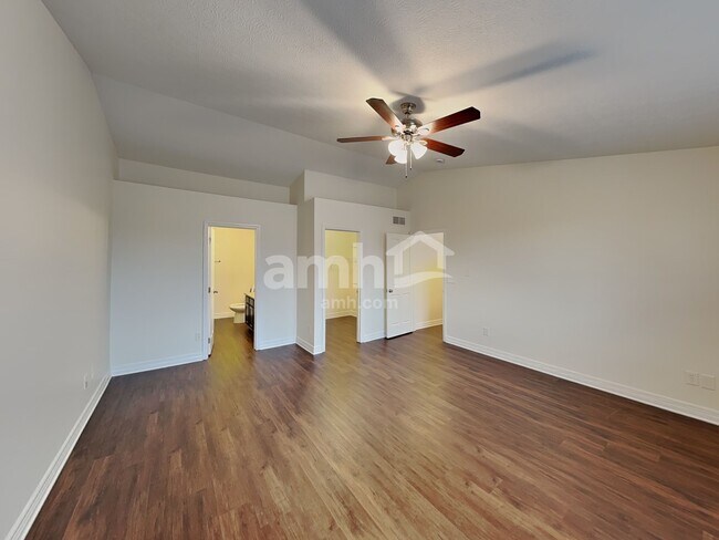 Building Photo - 629 Lanning St