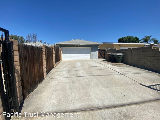 Building Photo - 3 br, 2 bath House - 621 S. Dale