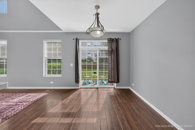 Building Photo - 1286 W Black Wolf Rd