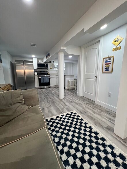 Building Photo - 1112 Highway 36