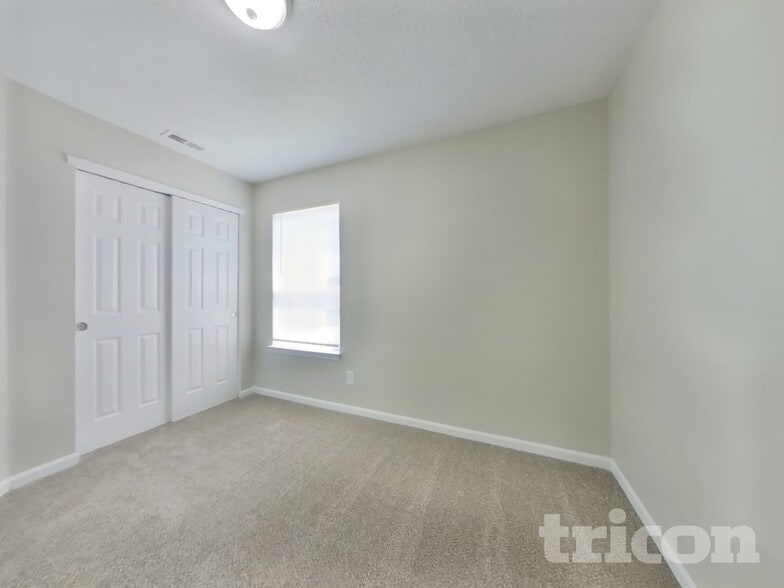 Building Photo - 4518 Redcliff S Ln