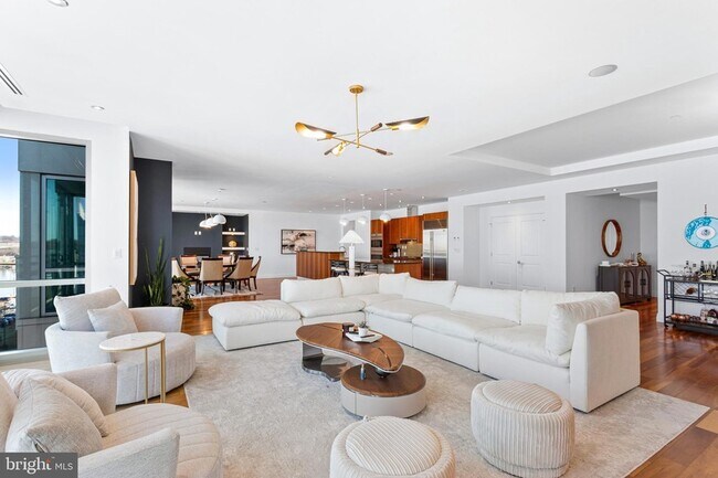 Building Photo - 147 Waterfront St