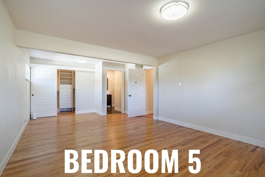 Building Photo - 10490 W Dakota Ave