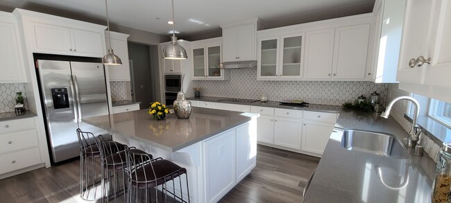 Building Photo - Gorgeous 4 Bedroom Model Home in the Cannery