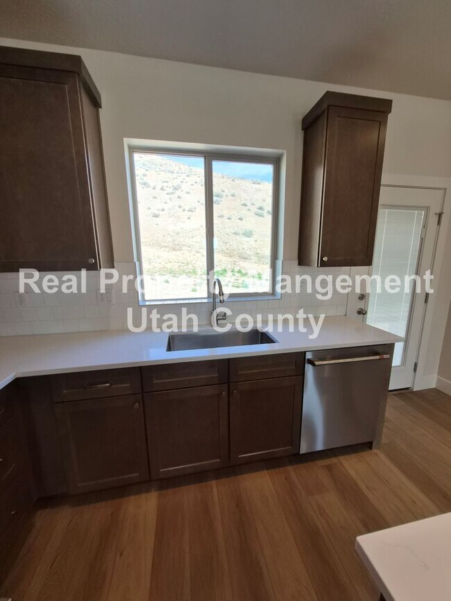 Building Photo - 2172 Cape Fox Way