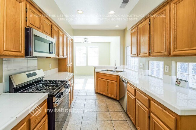 Building Photo - 1232 Date Palm Dr