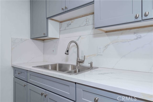 Building Photo - 1316 W Valencia Dr