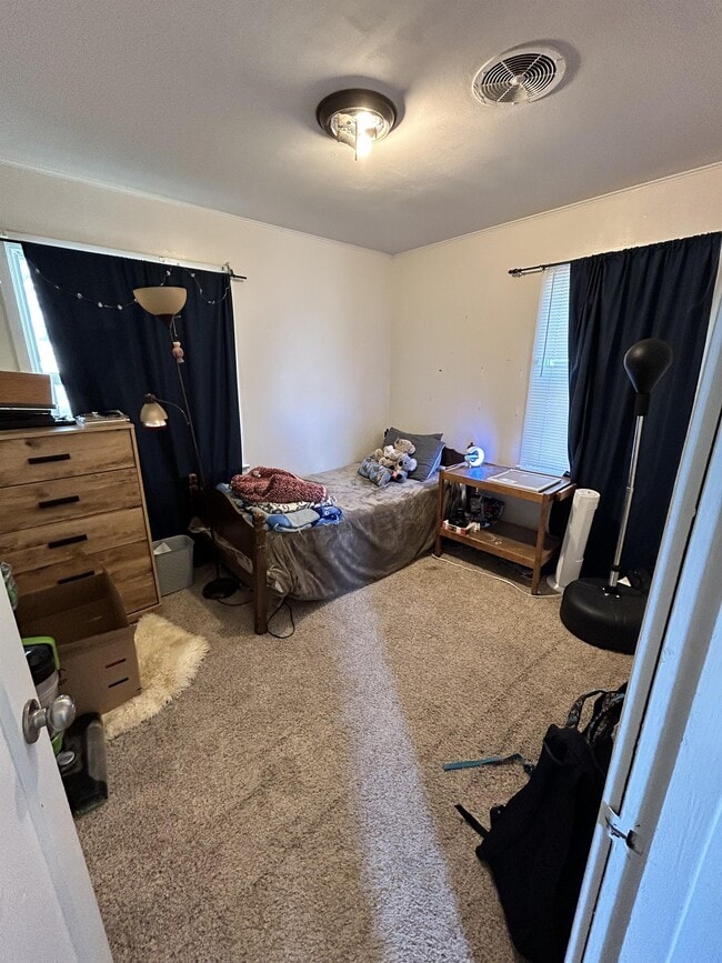 Building Photo - 2039 Normal Ave