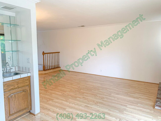 Building Photo - 357 W Rincon Ave