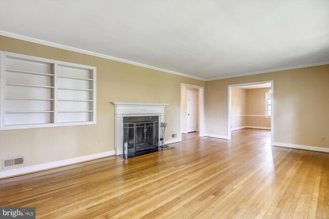 Building Photo - 3303 Winnett Rd