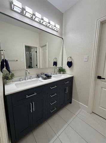 Building Photo - 5315 Cree Dr