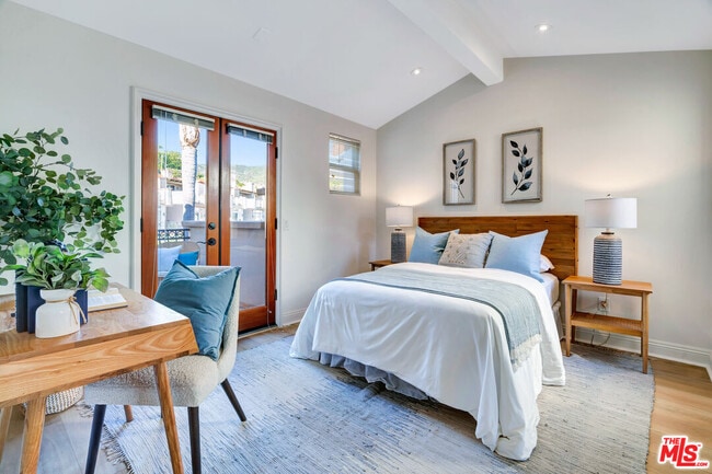 Building Photo - 6412 Lunita Rd