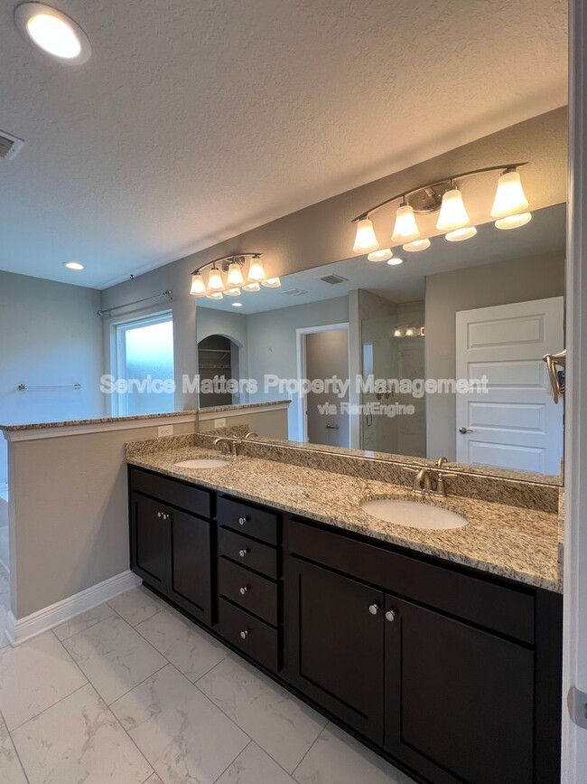 Building Photo - 7913 Majestic Cypress Dr