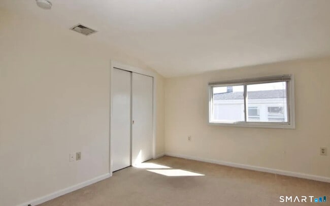 Building Photo - 16 Haviland St