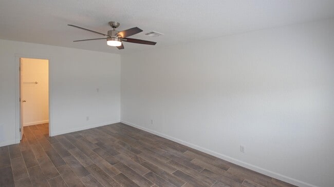 Building Photo - 1715 N Midwest Blvd