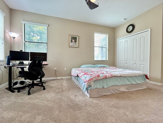 Building Photo - 4Bdrm 3Bath Spacious Home located in Misty...