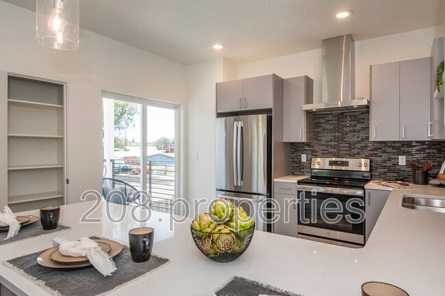 Building Photo - 486 E Violets Cv Ln