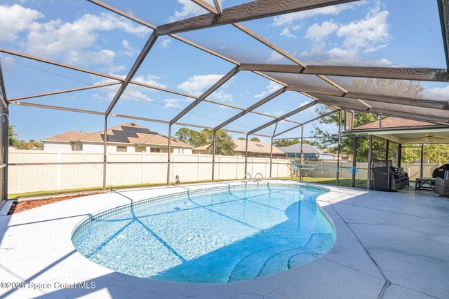 Building Photo - 1781 Radisson St NW