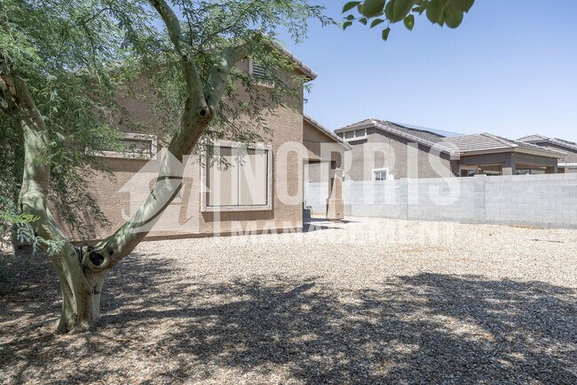 Building Photo - Great Home, Location and Move-In Ready!