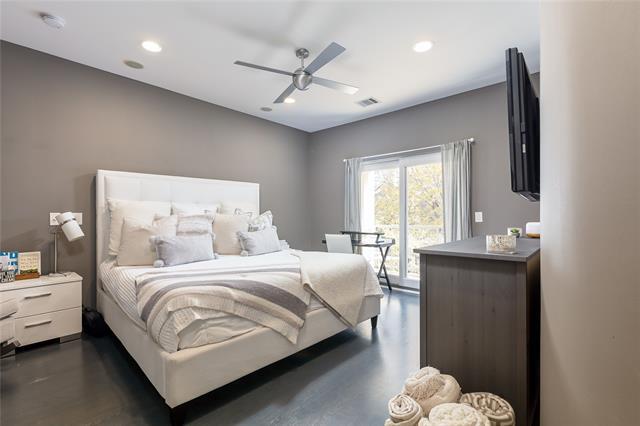 Building Photo - 4100 Travis St