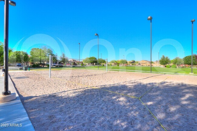 Building Photo - 2568 E San Rafael Trail
